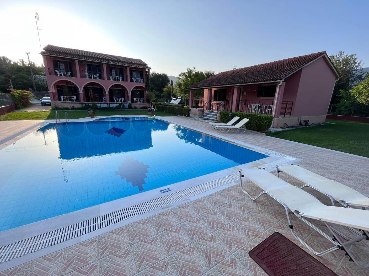 Gregory-Vassilis Apartments Dassia  Exterior foto