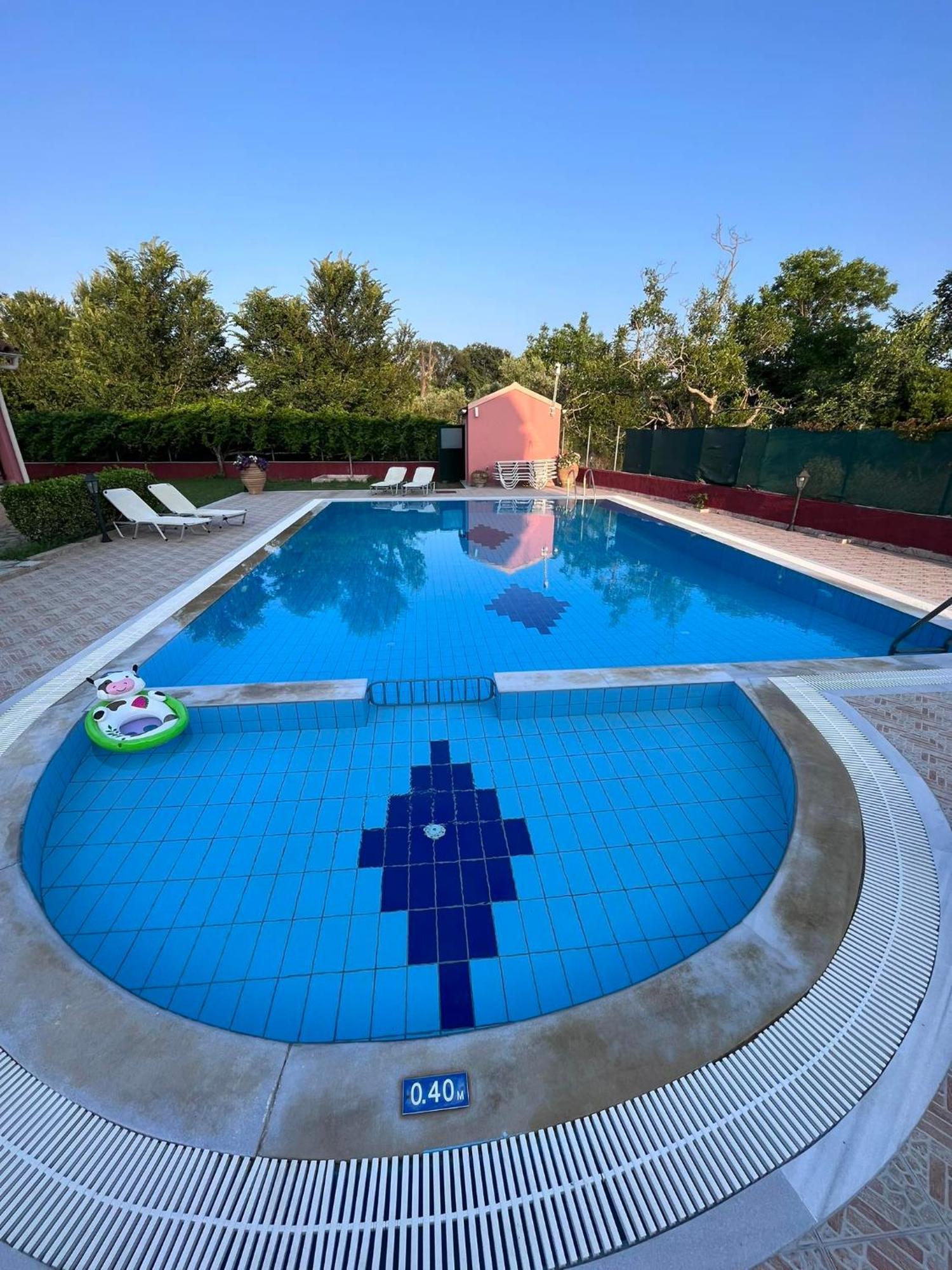Gregory-Vassilis Apartments Dassia  Exterior foto