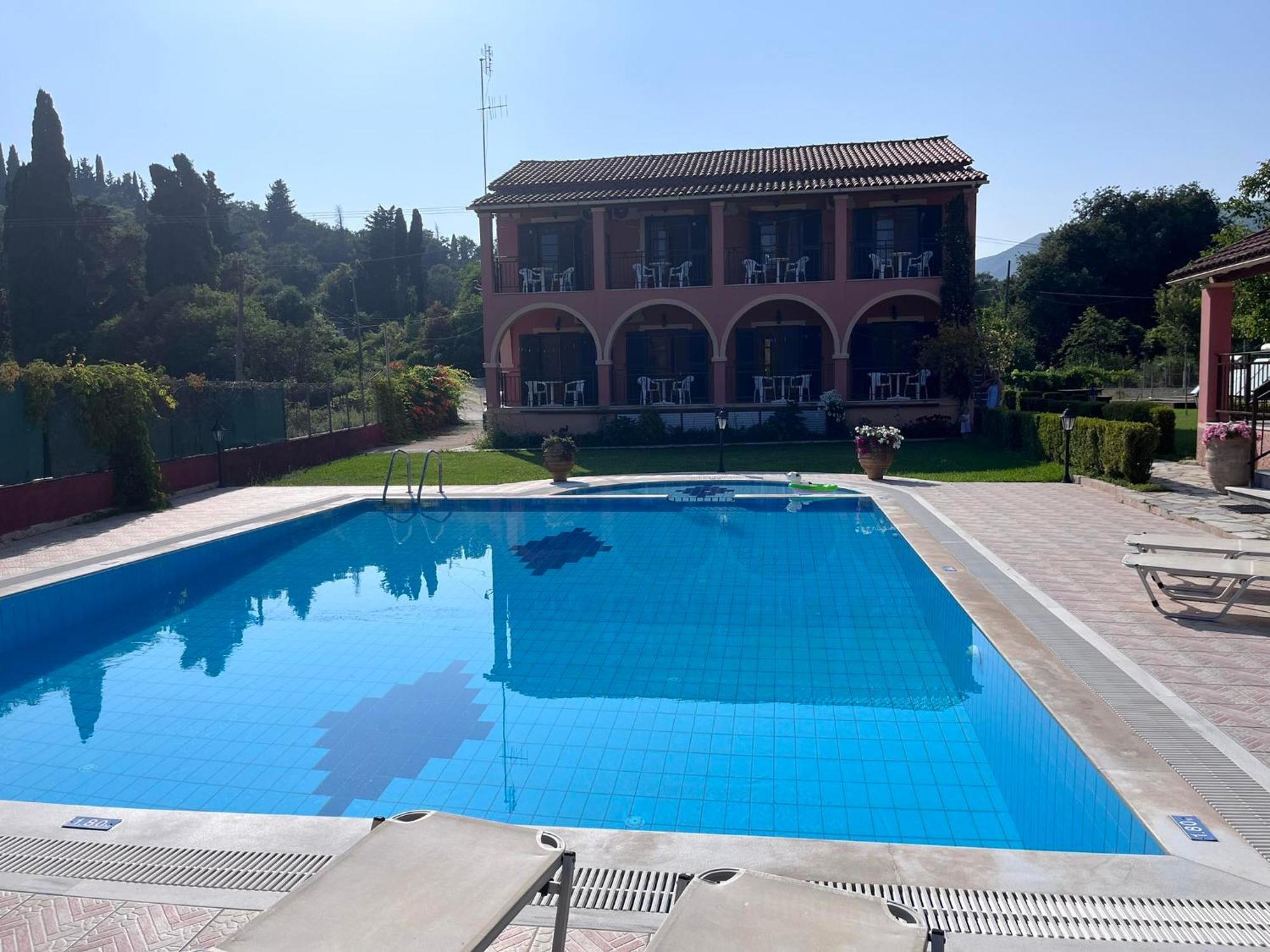 Gregory-Vassilis Apartments Dassia  Exterior foto