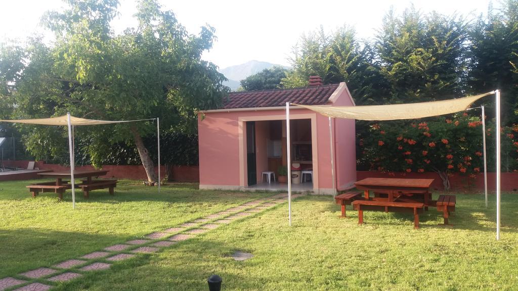 Gregory-Vassilis Apartments Dassia  Exterior foto