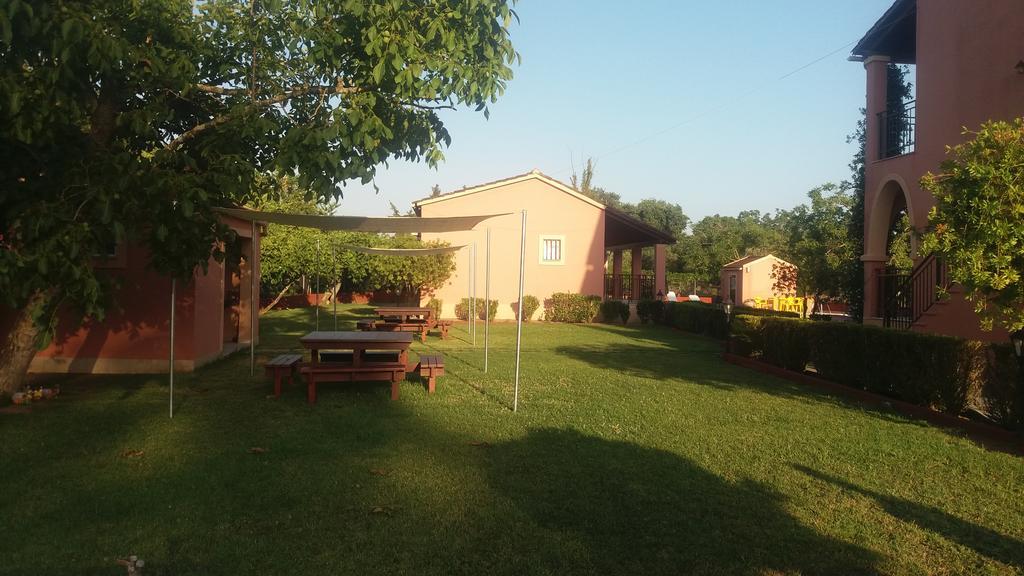 Gregory-Vassilis Apartments Dassia  Exterior foto